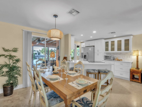 Great Value Two Bedroom Vacation Home with Pool and Spa